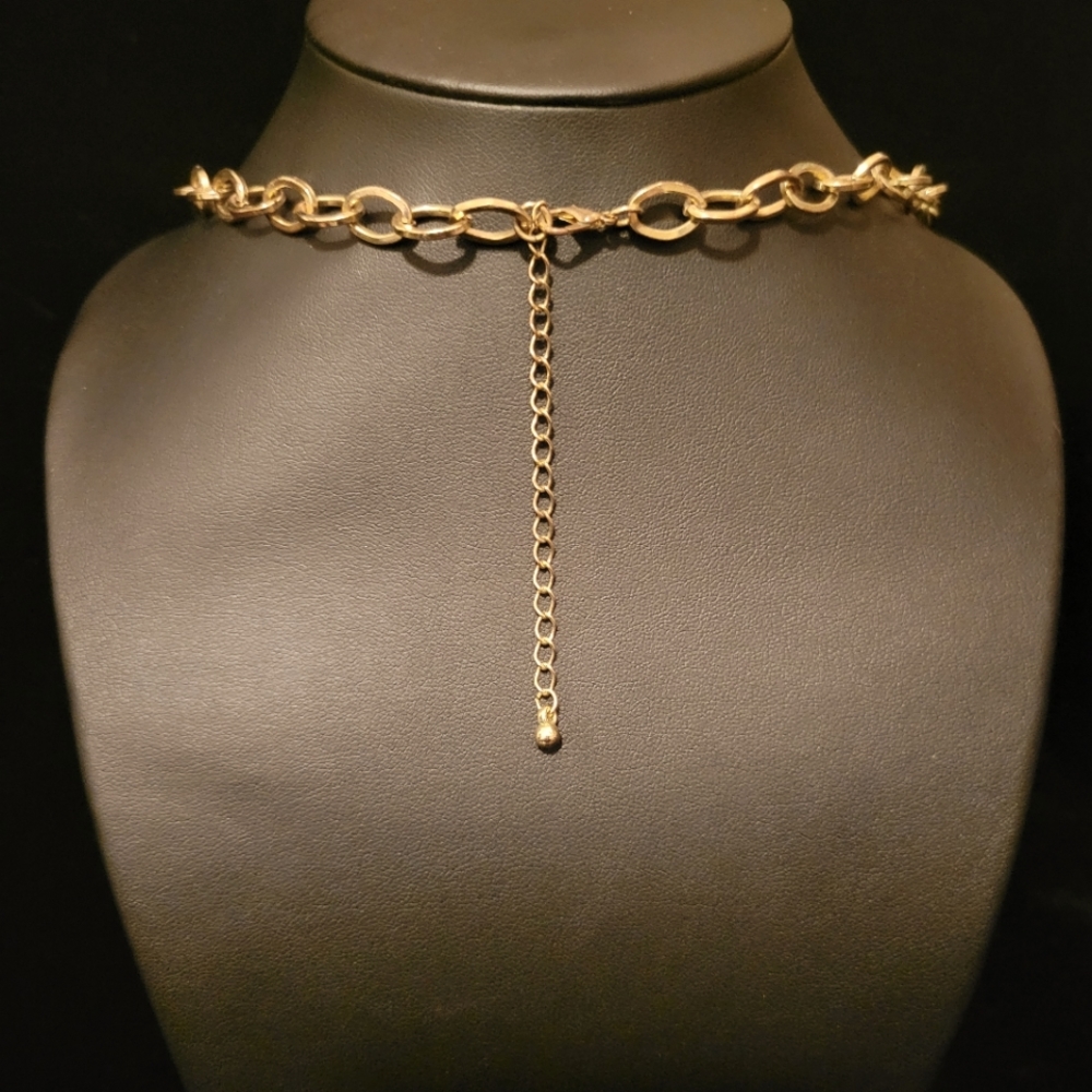 Estate Faceted Lucite Flower Necklace - Picture 4 of 4